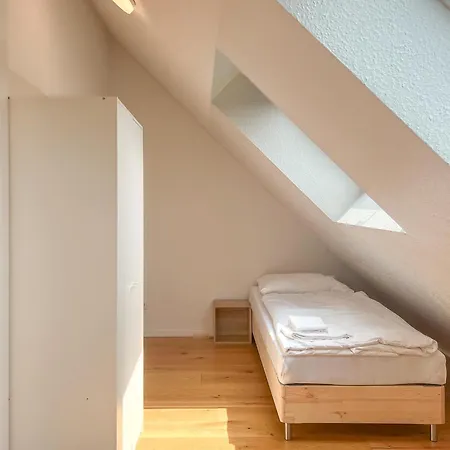 T&k - - Schoene 5 Maisonette - 20min Messe Fair Dus Apartment *