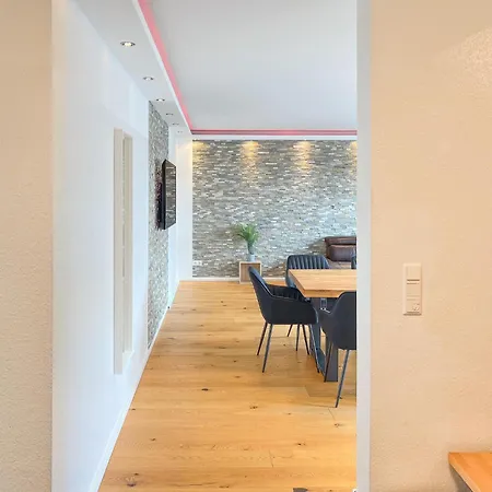 T&k - - Schoene 5 Maisonette - 20min Messe Fair Dus